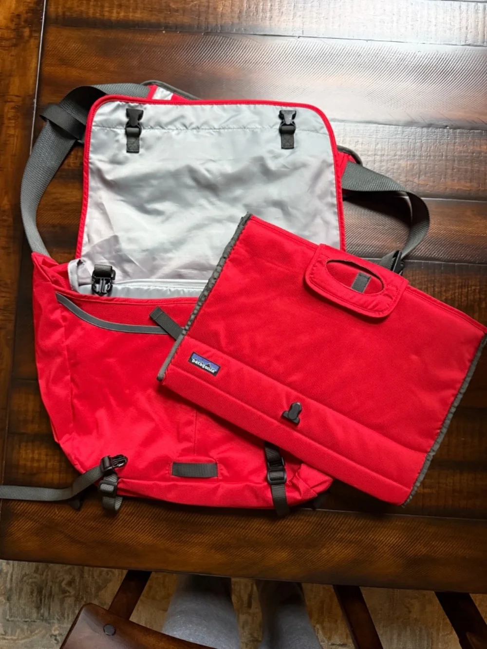 Patagonia Half Mass Messenger Laptop Bag, Red